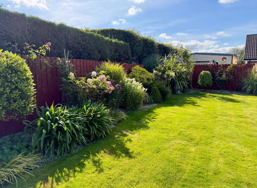 142 Abbeydale, Waterside, L'Derry, BT47 6FY