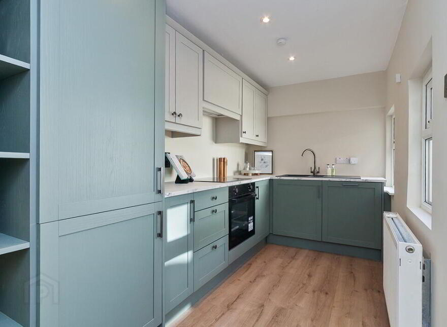 11 Bloomfield Road, Belfast, BT5 5LR