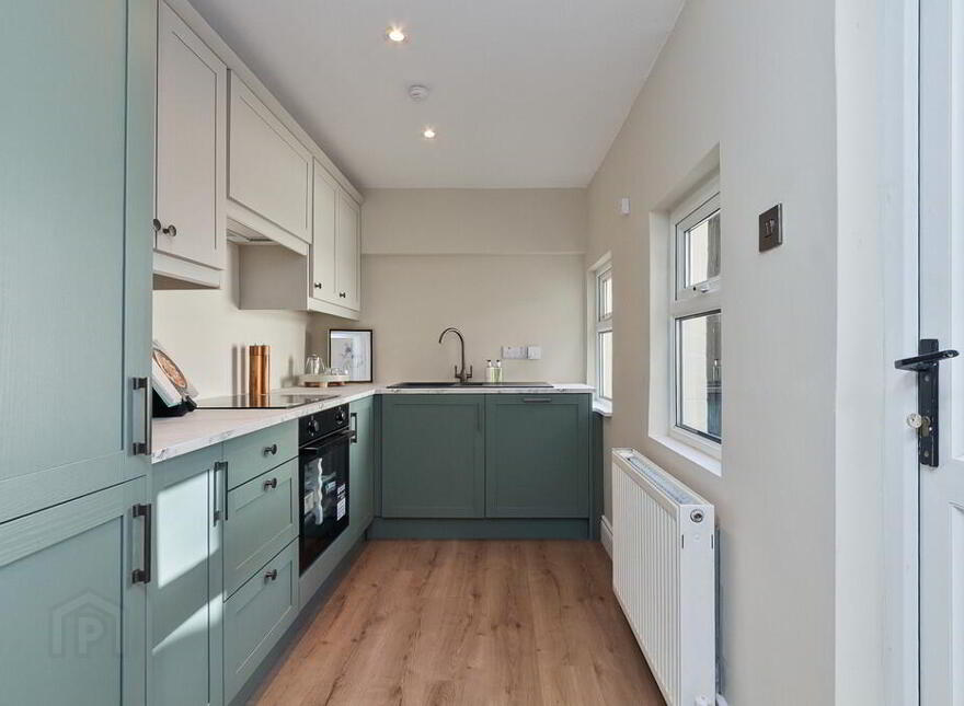 11 Bloomfield Road, Belfast, BT5 5LR