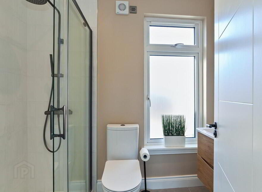 11 Bloomfield Road, Belfast, BT5 5LR
