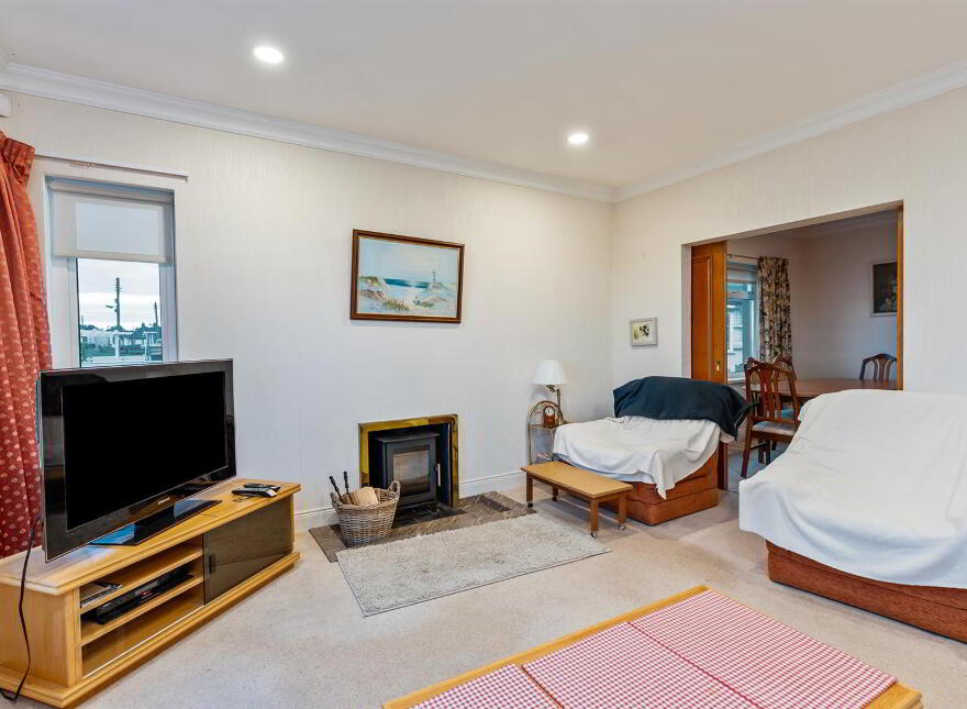25 Donaghadee Road, Millisle, BT22 2BY