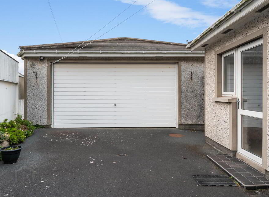 25 Donaghadee Road, Millisle, BT22 2BY