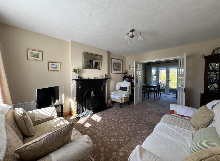 7 Birchdale, Cahir, County Tipperary, E21W309