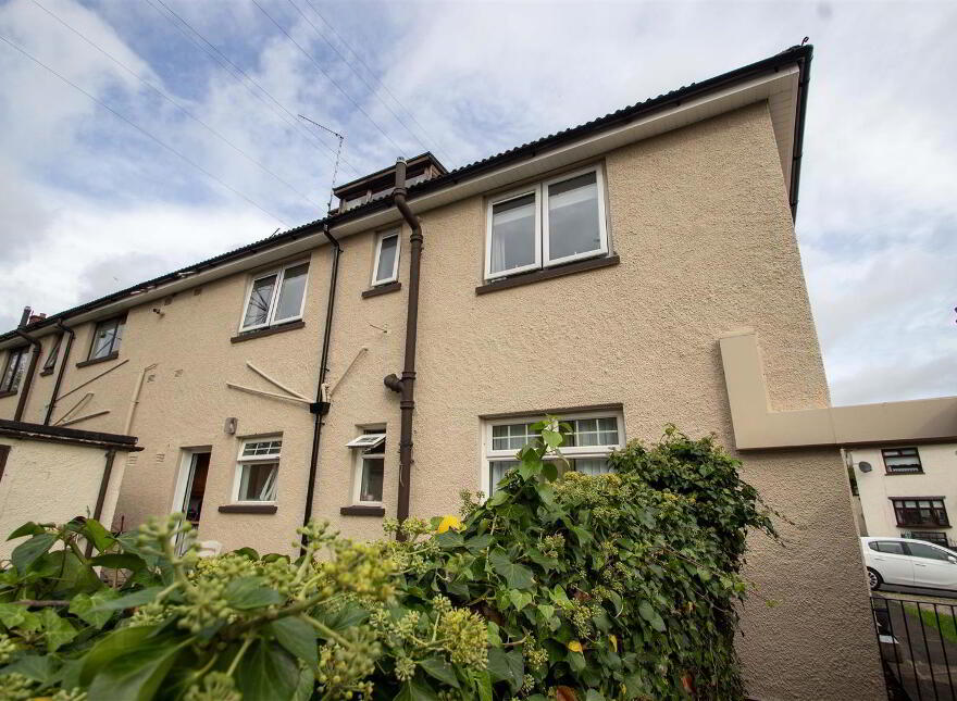 Apt, 30 Slieveban Drive, Andersonstown, Belfast, BT11 8HF