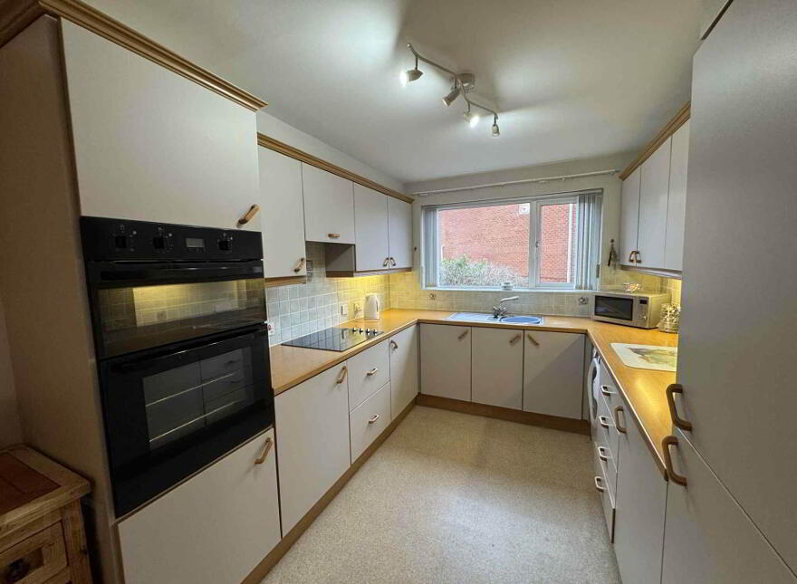 1 Brooklands Drive, Whitehead, Carrickfergus, BT38 9SL