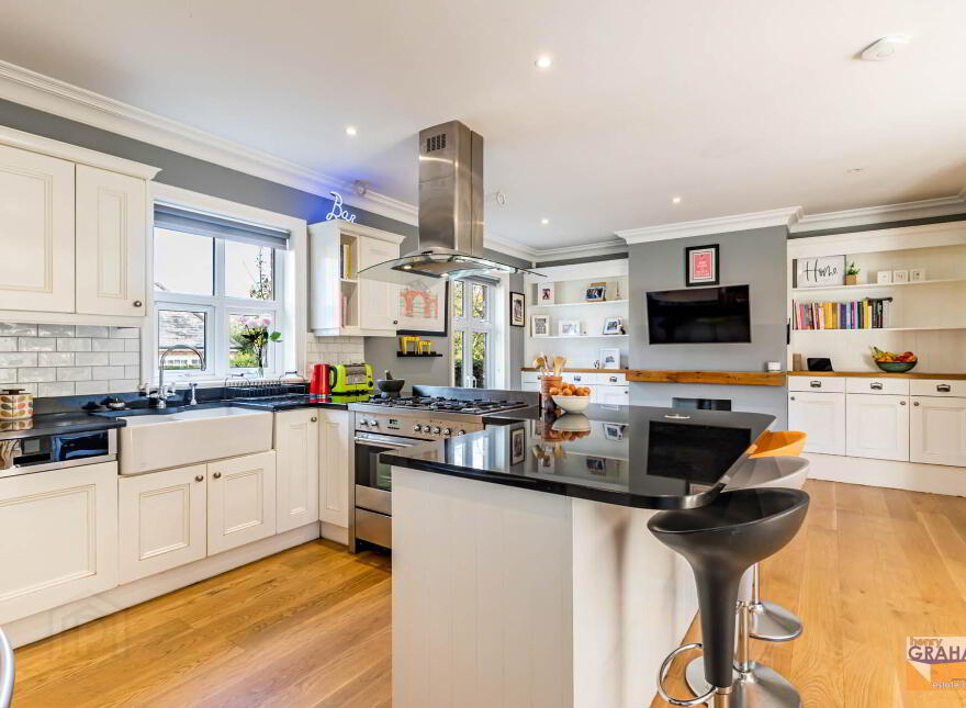 19 Governors Bridge Road, Hillsborough, BT26 6FH