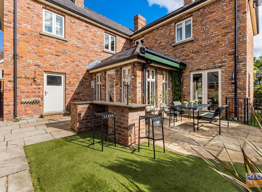 19 Governors Bridge Road, Hillsborough, BT26 6FH