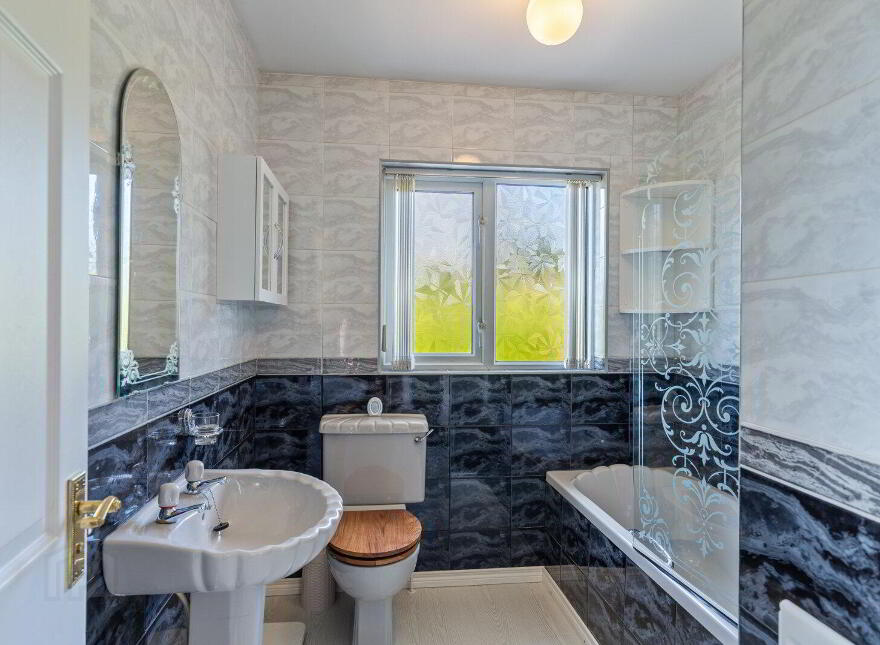 157 Dunlady Manor, Dundonald, Belfast, BT16 1YS