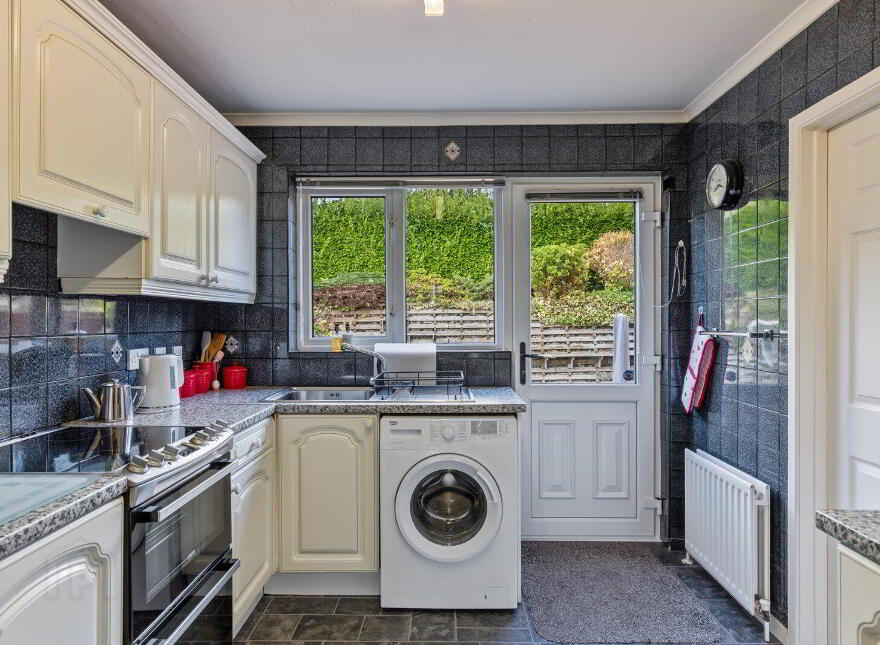 157 Dunlady Manor, Dundonald, Belfast, BT16 1YS