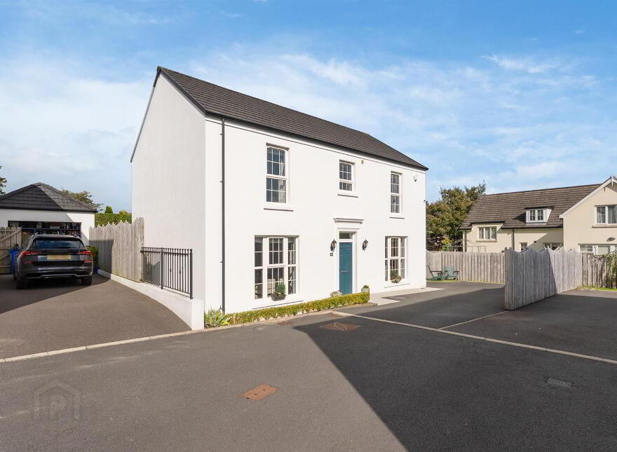 14 Hollymount Hall, Saintfield, BT24 7FU