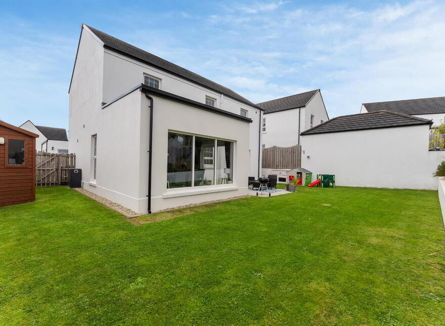 14 Hollymount Hall, Saintfield, BT24 7FU