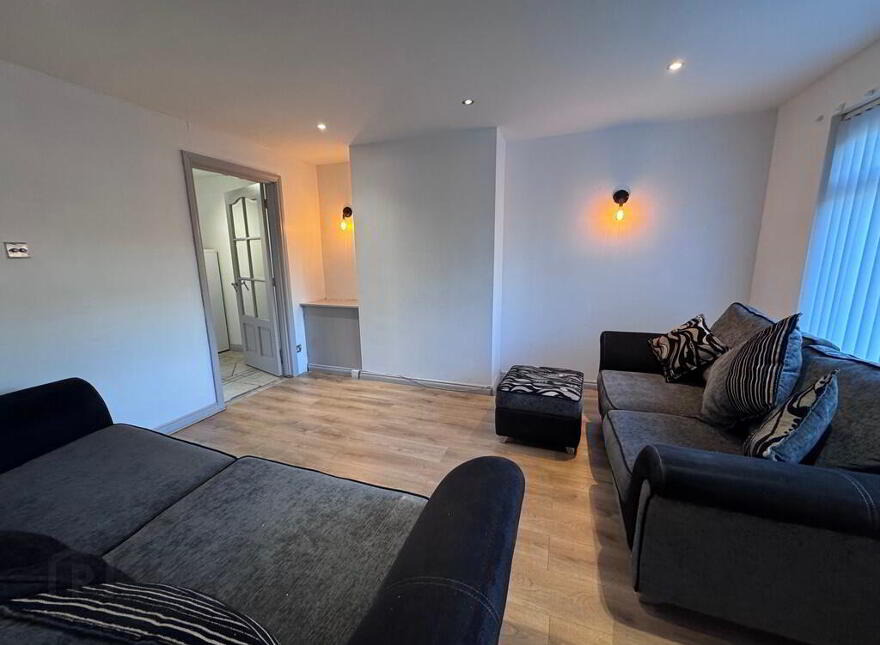 797 Crumlin Road, Belfast, BT14 8AA