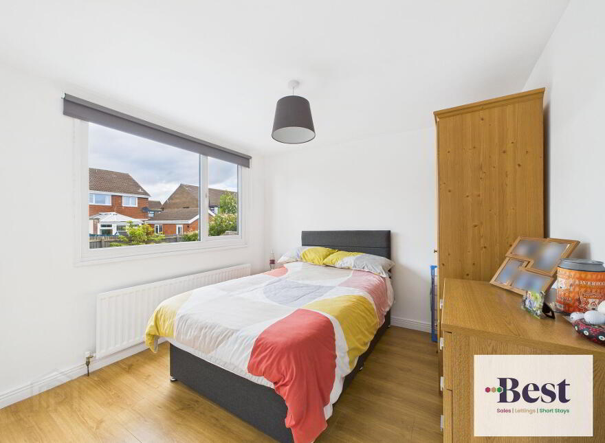 43 Argyll Avenue, Larne, BT40 2JX