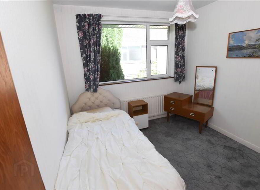 6 Brooklands Road, Newtownards, BT23 4TL