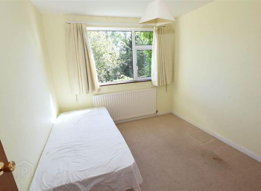 6 Brooklands Road, Newtownards, BT23 4TL