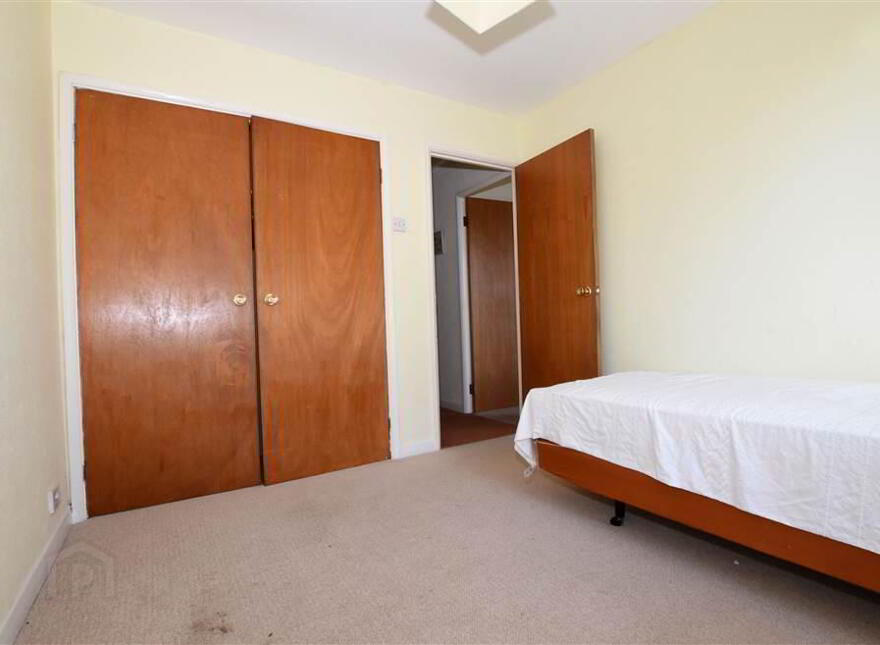6 Brooklands Road, Newtownards, BT23 4TL