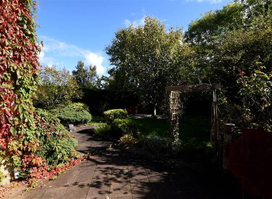 6 Brooklands Road, Newtownards, BT23 4TL