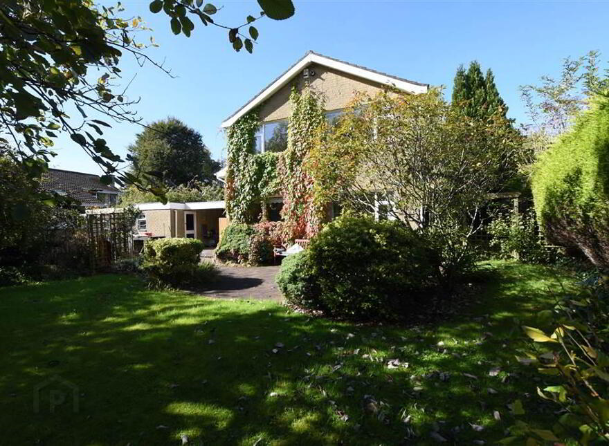 6 Brooklands Road, Newtownards, BT23 4TL