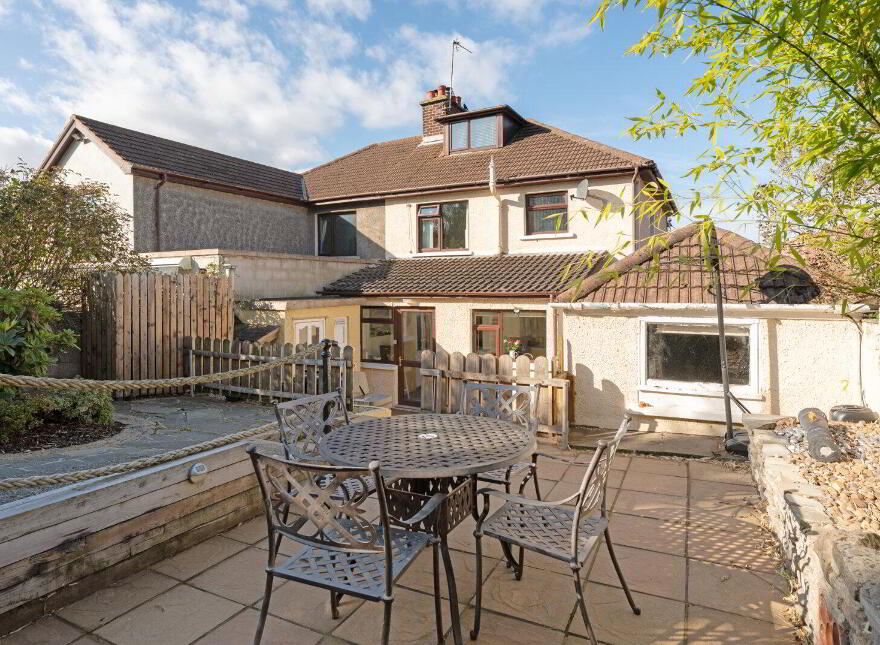 25 Crawfordsburn Road, Newtownards, BT23 4EA