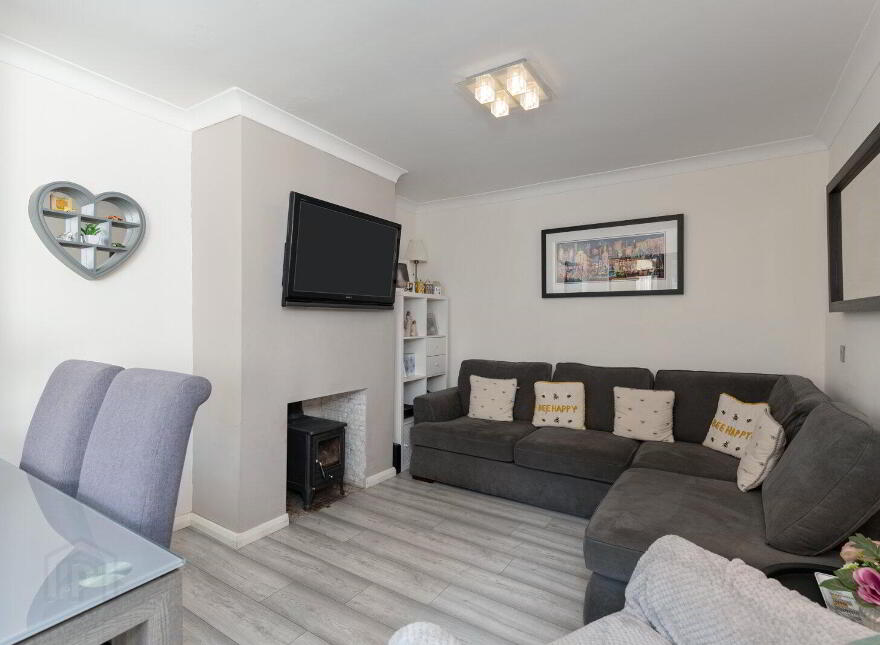 25 Crawfordsburn Road, Newtownards, BT23 4EA