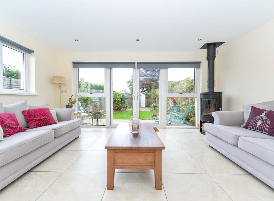 2 Somme Drive, Cregagh, Belfast, BT6 9JJ