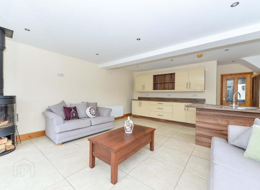 2 Somme Drive, Cregagh, Belfast, BT6 9JJ