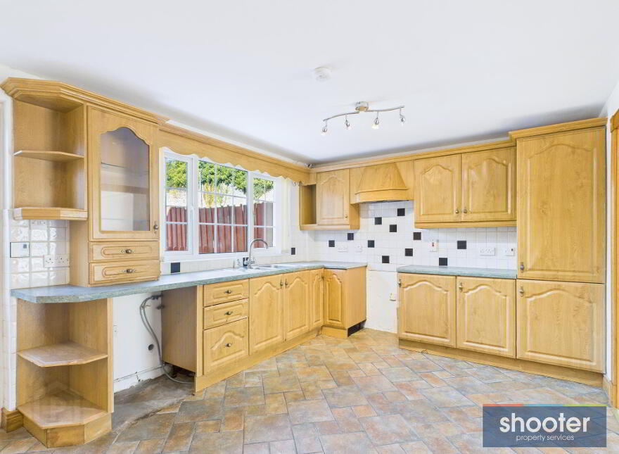 69 Mourne View Park, Newry, BT35 6BZ