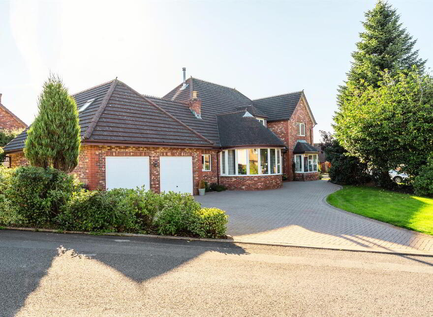 17 Manor Park, Killinchy Road, Comber, BT23 5FW