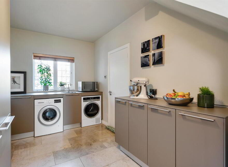 17 Manor Park, Killinchy Road, Comber, BT23 5FW