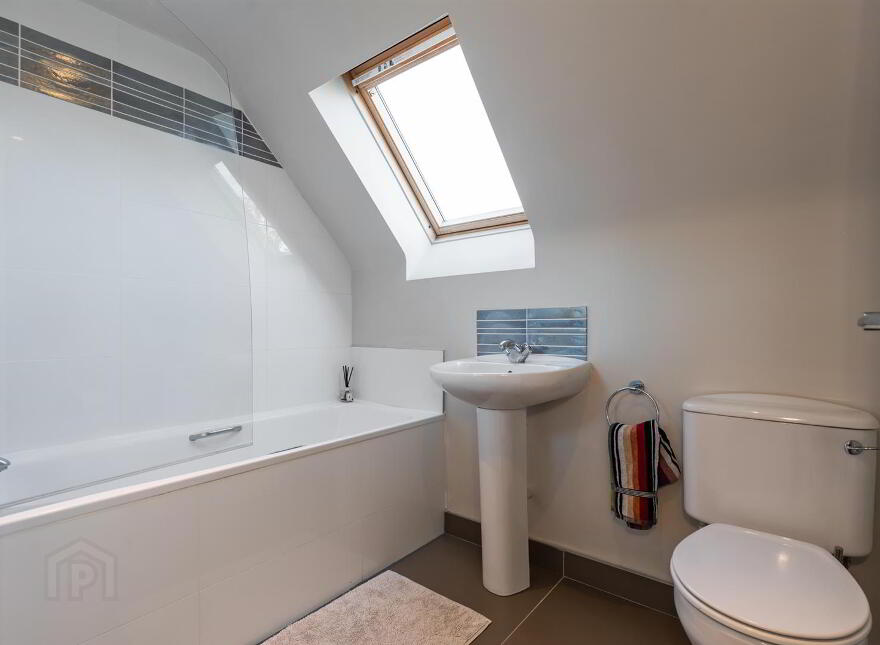 17 Manor Park, Killinchy Road, Comber, BT23 5FW