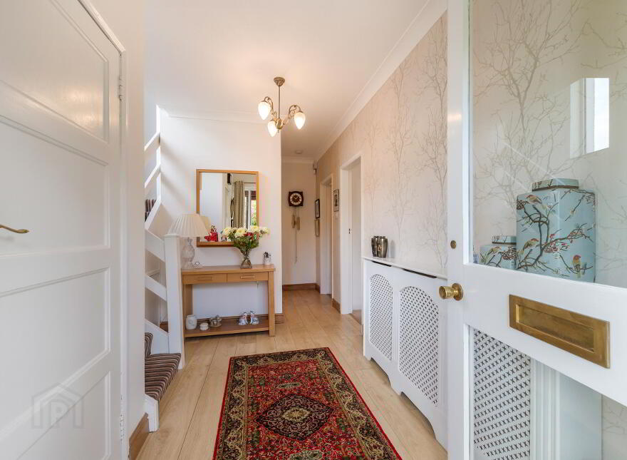 291 Lower Braniel Road, Belfast, BT5 7NS