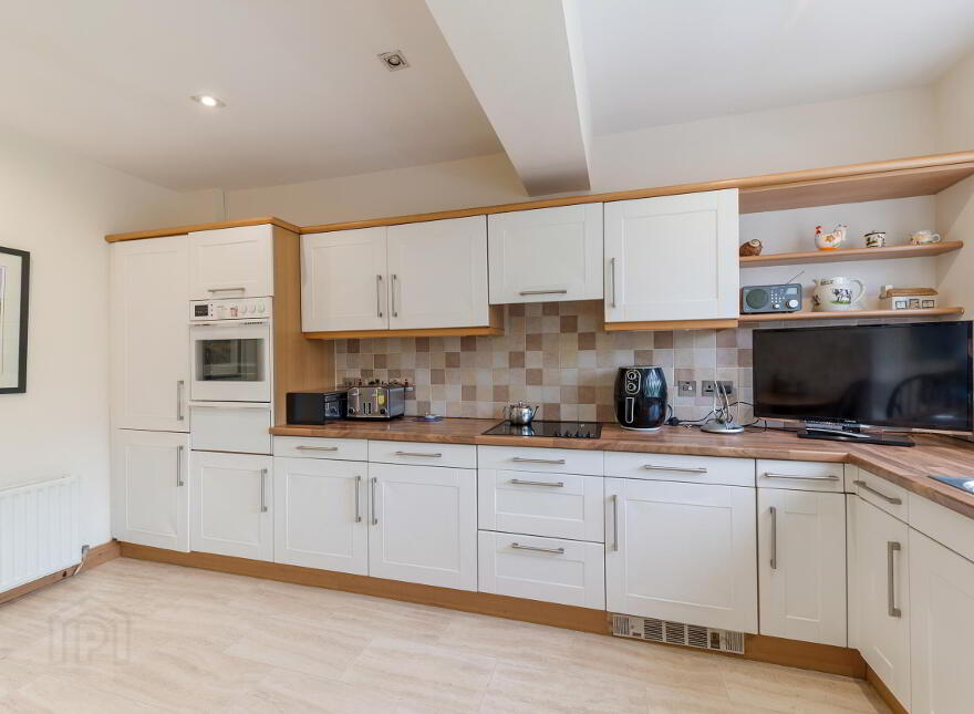 291 Lower Braniel Road, Belfast, BT5 7NS