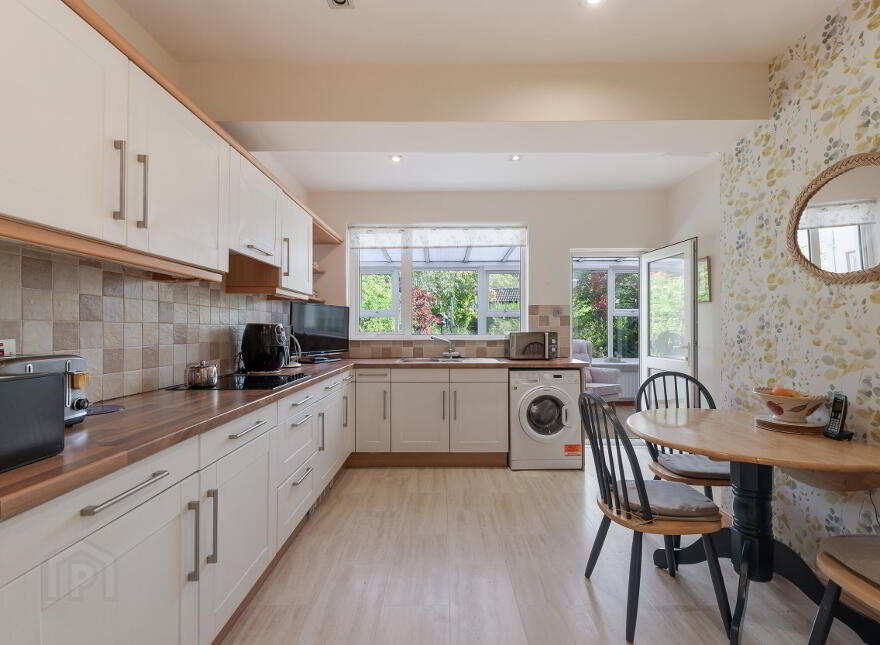 291 Lower Braniel Road, Belfast, BT5 7NS