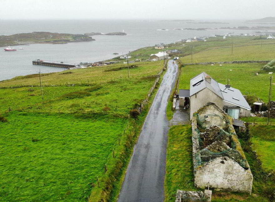 Christy's, Middlequarter, Inishbofin Island, H91FT8W