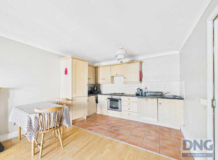 12 The Arches, Barrack Street, R95