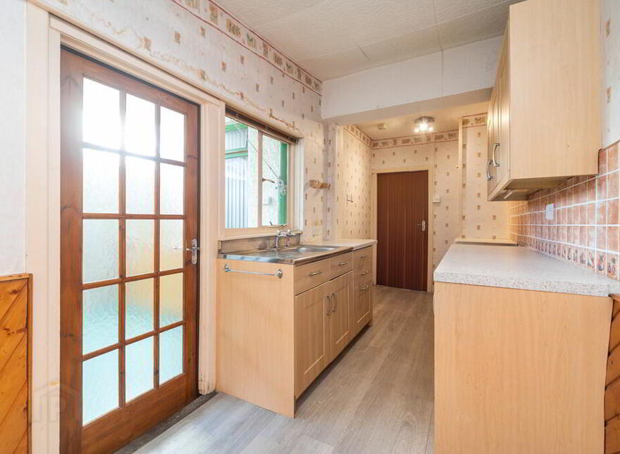 2 Clarendon Avenue, Belfast, BT5 5JT