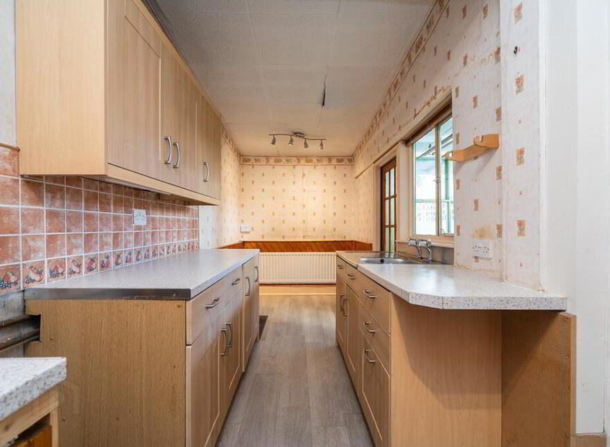 2 Clarendon Avenue, Belfast, BT5 5JT