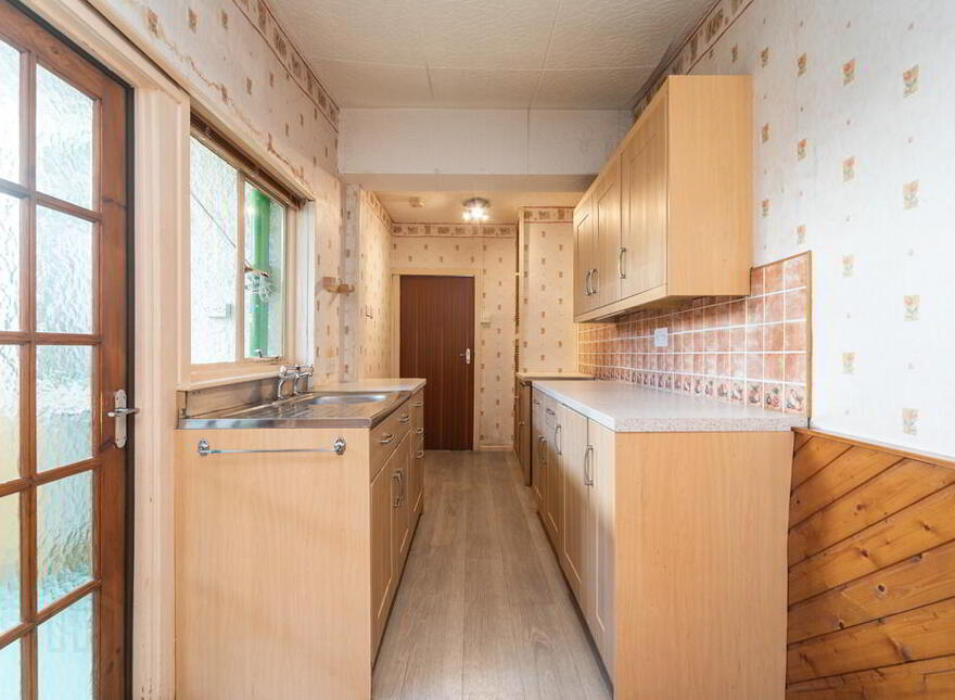 2 Clarendon Avenue, Belfast, BT5 5JT