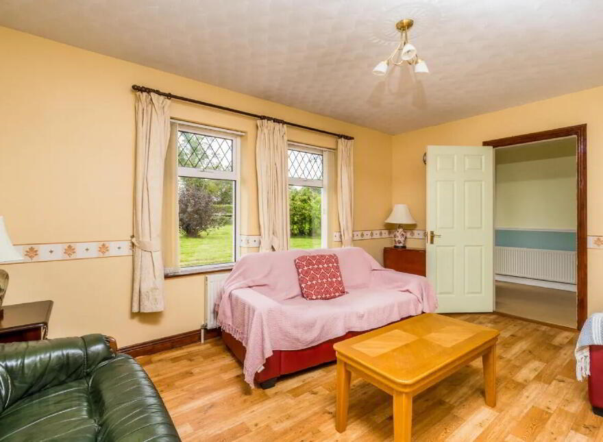 Gardenstown, Lanesborough, N39RP40