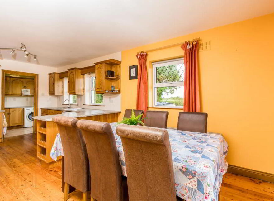 Gardenstown, Lanesborough, N39RP40