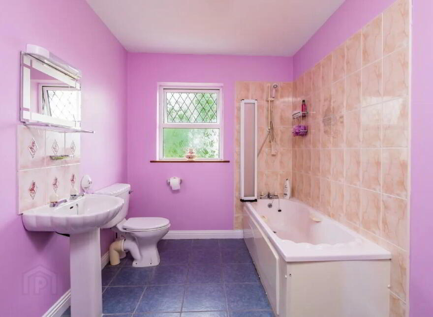 Gardenstown, Lanesborough, N39RP40