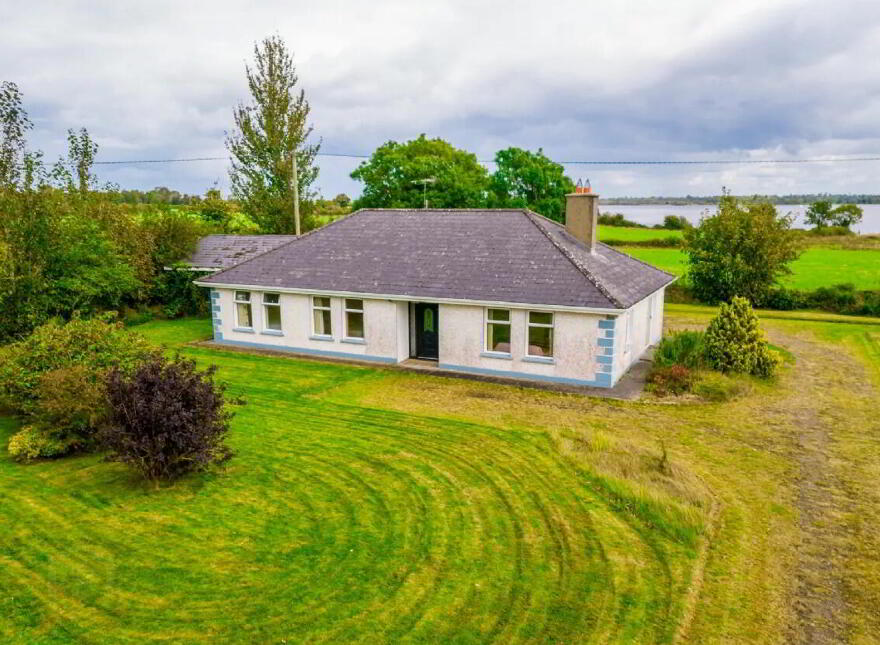Gardenstown, Lanesborough, N39RP40