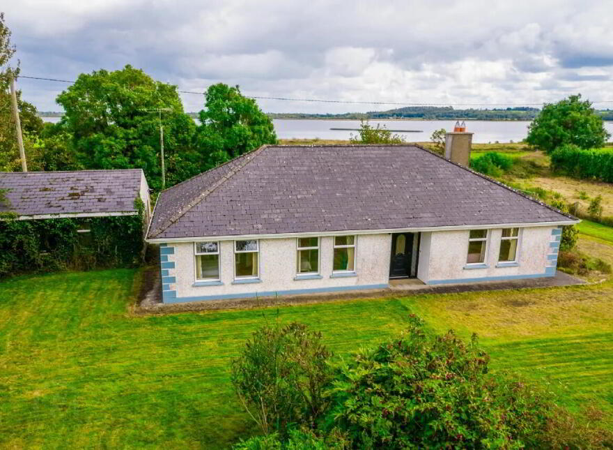 Gardenstown, Lanesborough, N39RP40