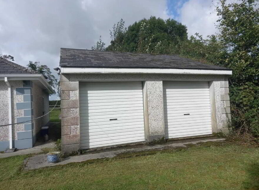 Gardenstown, Lanesborough, N39RP40