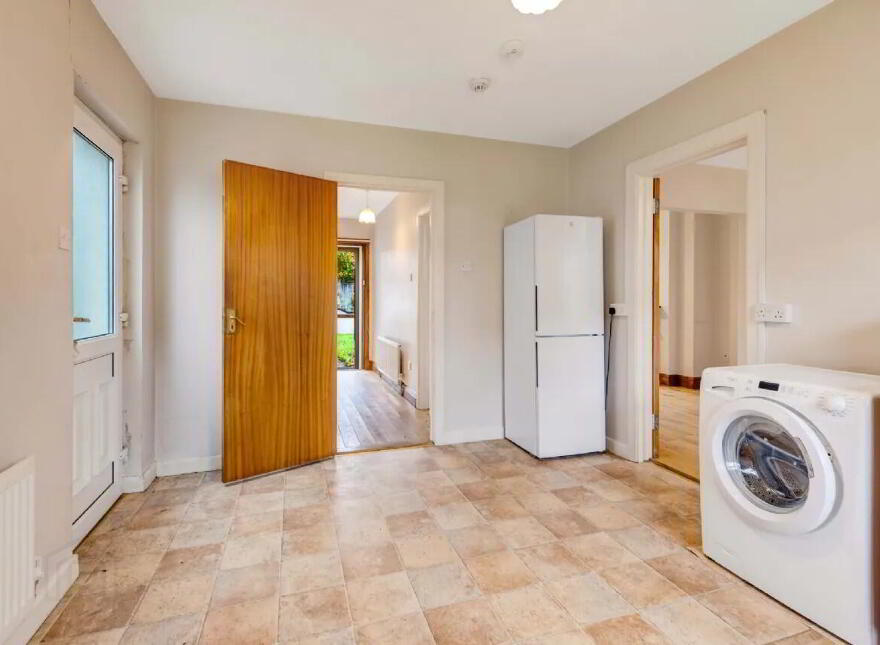 84 Pinebrook, Trim, C15TX93