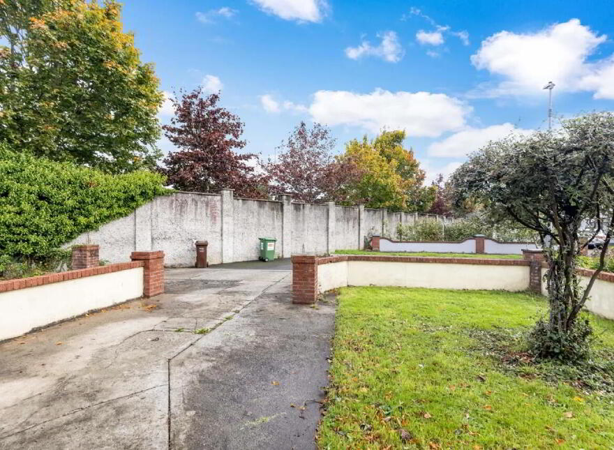 84 Pinebrook, Trim, C15TX93