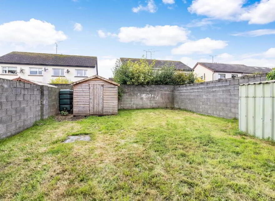 84 Pinebrook, Trim, C15TX93