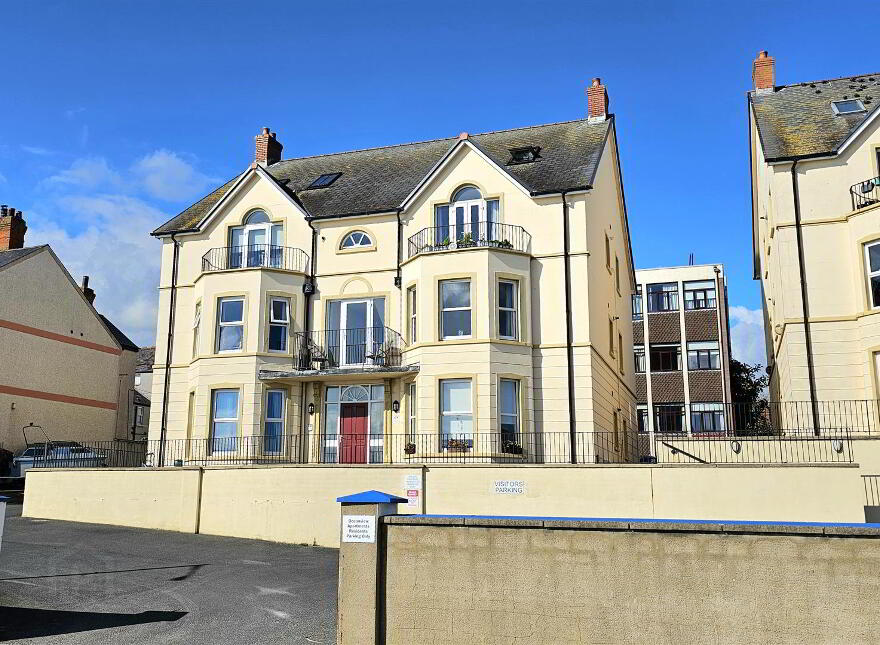 Apt 6 Oceanview, 31 Marine Parade, Whitehead, BT38 9QN photo