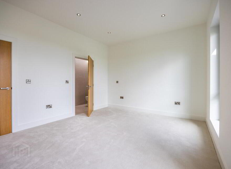 38a Clogher Road, Hillsborough, BT26 6PJ