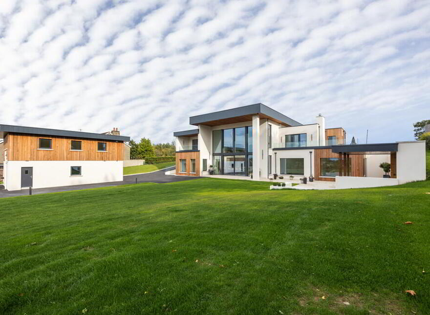 38a Clogher Road, Hillsborough, BT26 6PJ